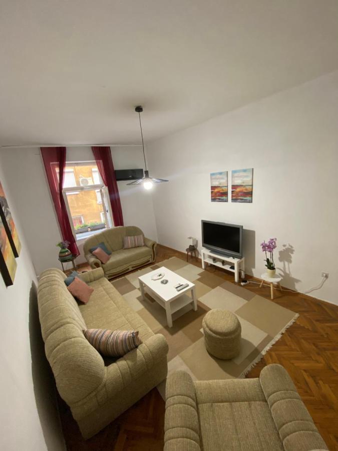 Nf'S Home Lovely Apartment In Heart Of Sarajevo Exteriör bild